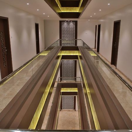 Hotel K P Pride Jālgaon Kültér fotó